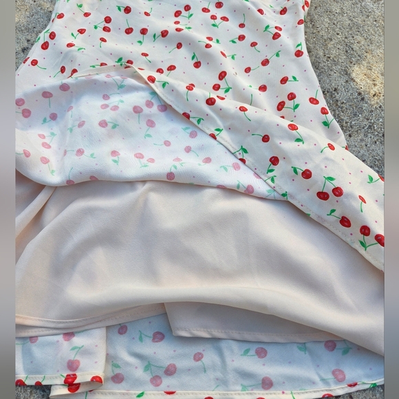 Cherry Zara satin mini dress. Size S - Picture 9 of 13